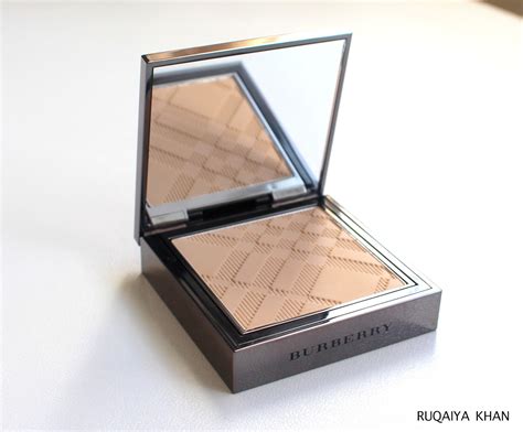 burberry fresh glow foundation compact.